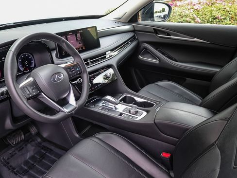 Certified 2025 INFINITI QX60 Luxe AWD/4WD image 17