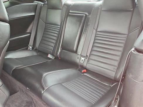 Used 2016 Dodge Challenger R/T Scat Pack RWD image 19