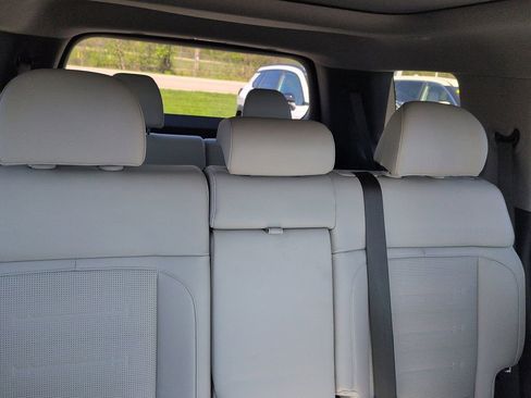 Used 2024 Hyundai Santa Fe Limited image 8