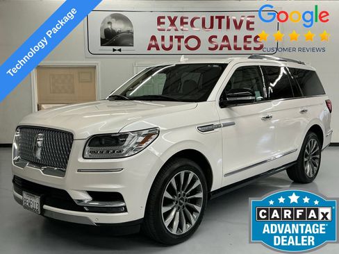 Used 2018 Lincoln Navigator Select w/ Technology Package RWD image 1