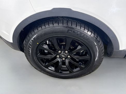 Used 2019 Land Rover Range Rover Evoque SE image 38