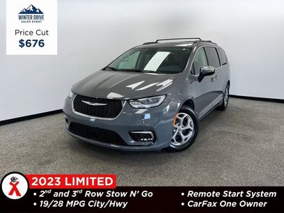 Used 2023 Chrysler Pacifica Limited