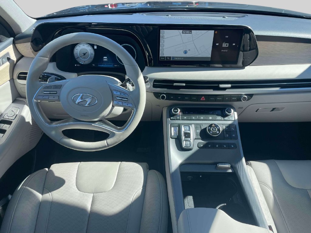 Used 2024 Hyundai Palisade Limited AWD/4WD image 15
