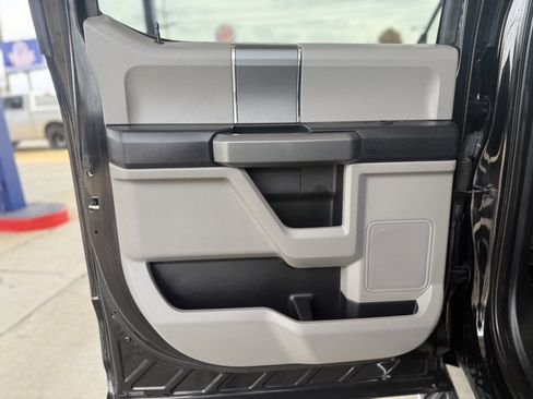 Used 2019 Ford F150 XLT w/ Equipment Group 302A Luxury image 17