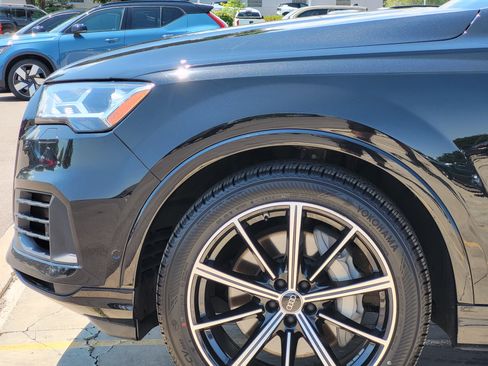 Used 2023 Audi Q7 3.0T Prestige AWD/4WD image 7