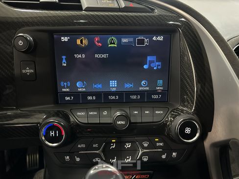 Used 2016 Chevrolet Corvette Z06 w/ 3LZ Preferred Equipment Group image 27