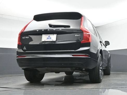 Used 2023 Volvo XC90 B6 Core w/ Protection Package Premier AWD/4WD image 40