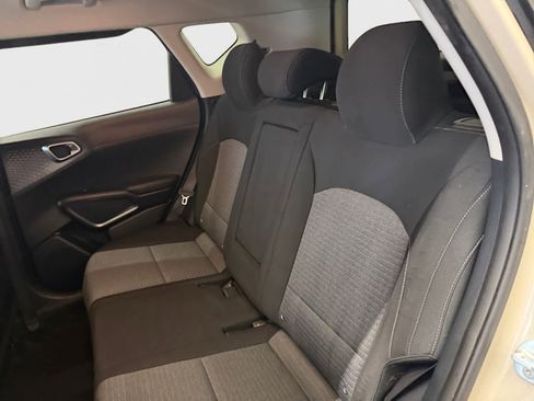 Used 2020 Kia Soul EX image 16