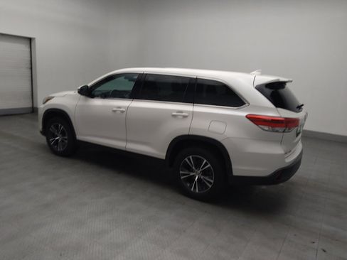 Used 2019 Toyota Highlander Plus image 3