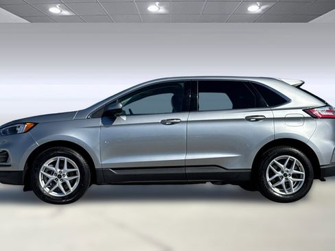 Used 2023 Ford Edge SEL image 6