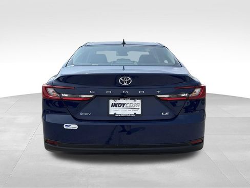 Used 2025 Toyota Camry LE FWD image 5