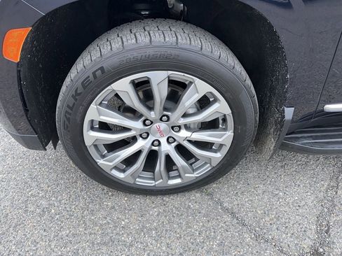 Used 2022 GMC Yukon XL Denali image 38