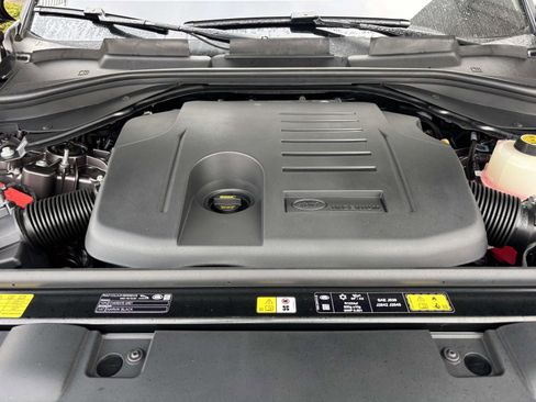 New 2026 Land Rover Range Rover Sport SE AWD/4WD image 27