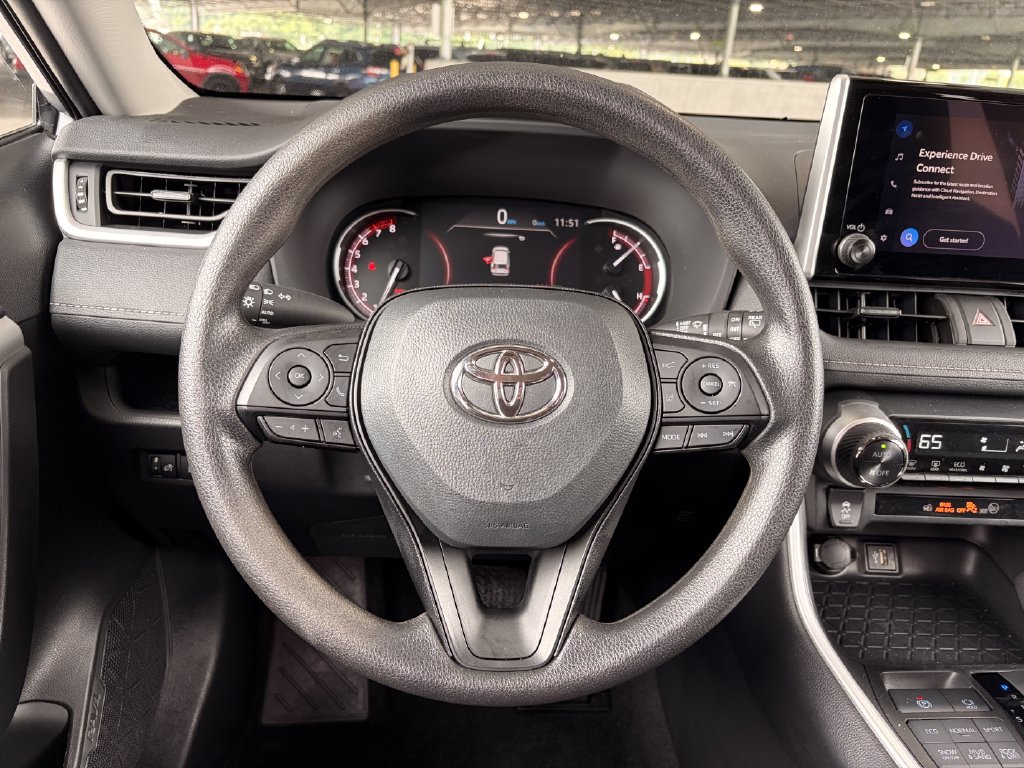 Used 2025 Toyota RAV4 XLE AWD/4WD image 14