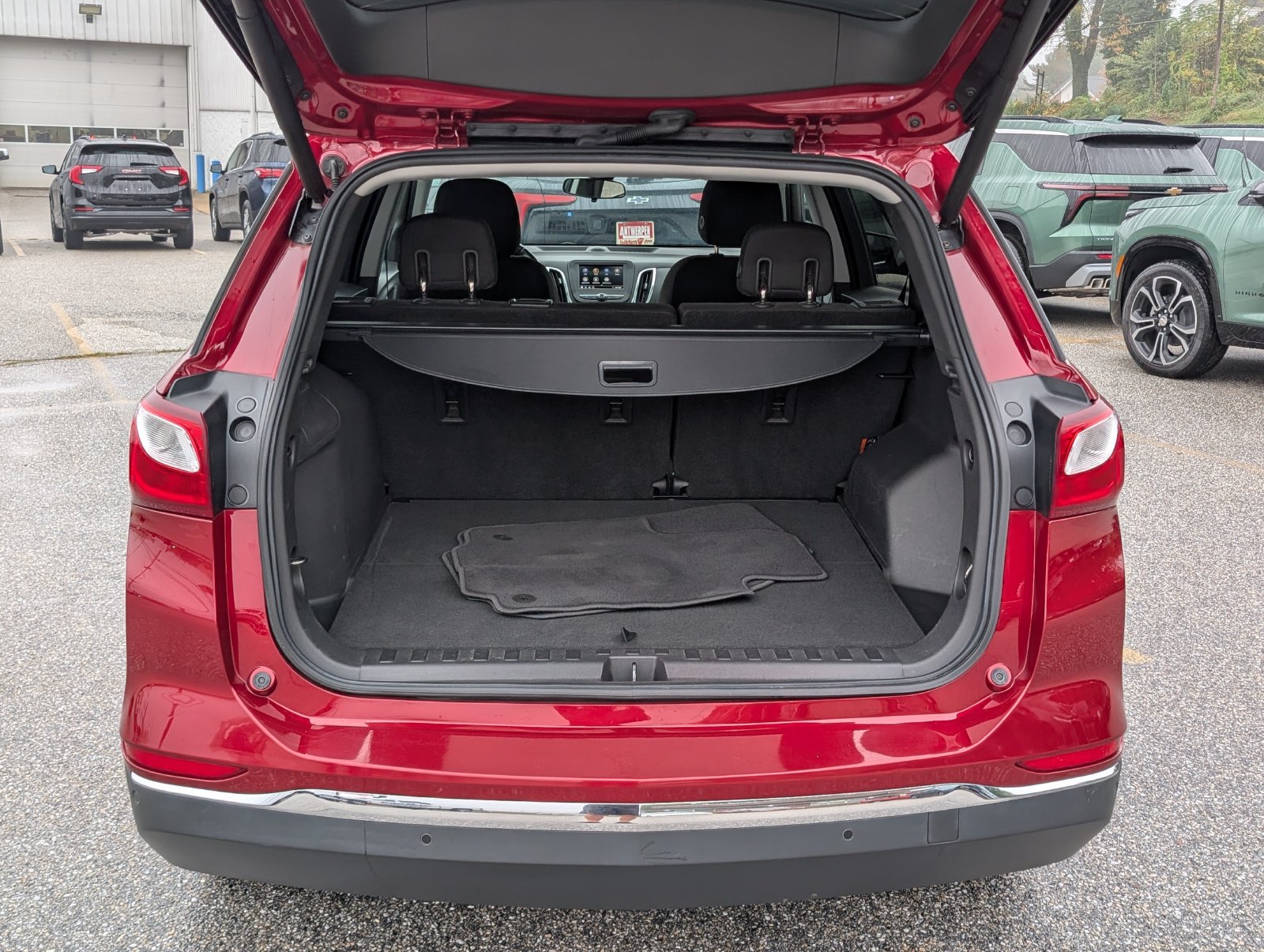 Used 2020 Chevrolet Equinox LT AWD/4WD image 14