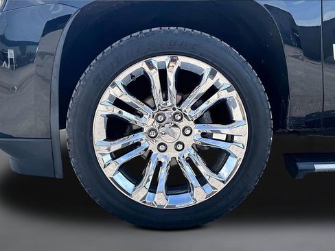 Used 2017 Cadillac Escalade Premium Luxury w/ LPO, Radiant Package image 33