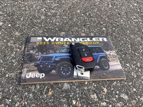 Certified 2025 Jeep Wrangler Rubicon image 10