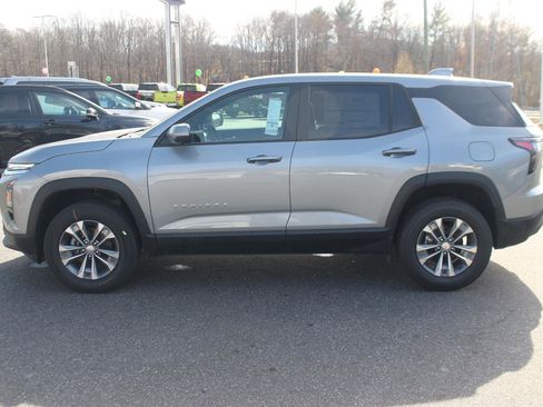 New 2026 Chevrolet Equinox LT image 4