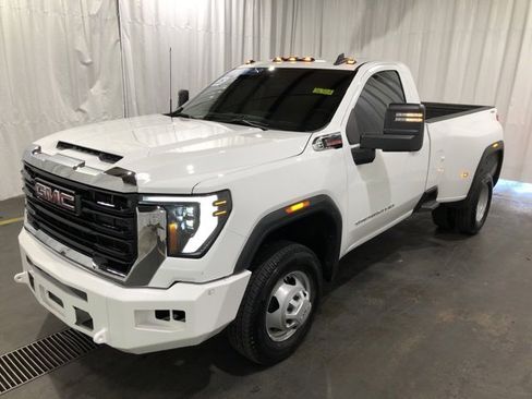 Used 2025 GMC Sierra 3500 Pro image 26