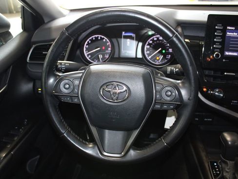 Used 2023 Toyota Camry SE FWD image 18