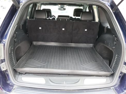 Used 2018 Jeep Grand Cherokee Limited AWD/4WD image 11