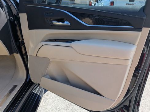 Certified 2024 Cadillac Escalade ESV Premium Luxury image 26