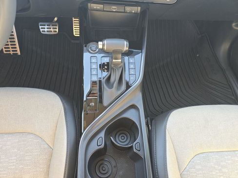Used 2023 Kia Niro SX Touring FWD image 20