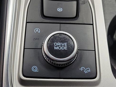 Used 2021 Ford Explorer XLT w/ Equipment Group 202A image 33