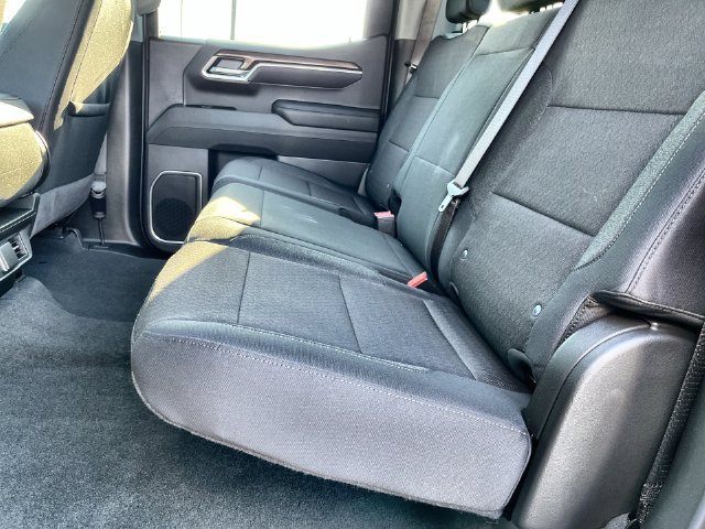 New 2026 Chevrolet Silverado 1500 RST w/ LPO, Dark Essentials Package AWD/4WD image 32