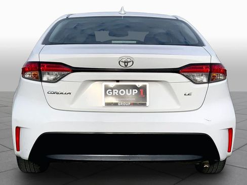 Used 2024 Toyota Corolla LE FWD image 5