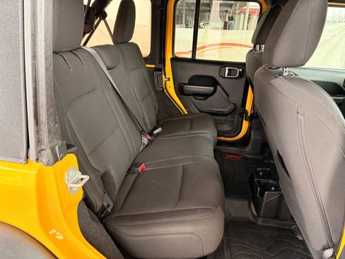 Used 2019 Jeep Wrangler Unlimited Sport S AWD/4WD image 73