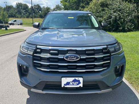 Used 2025 Ford Explorer Active w/ Active Comfort Package AWD/4WD image 16
