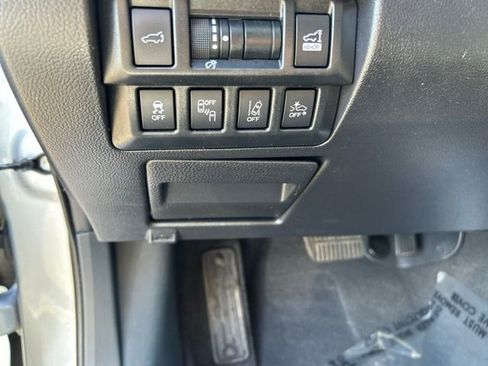 Used 2018 Subaru Outback 2.5i Premium image 14