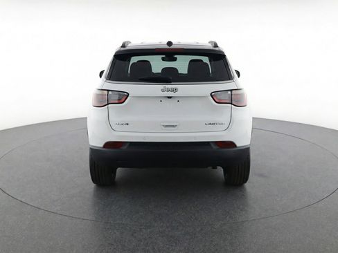 Used 2025 Jeep Compass Trailhawk AWD/4WD image 7