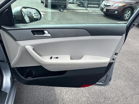Used 2016 Hyundai Sonata SE FWD image 20