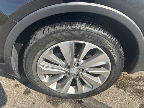 Used 2020 Buick Encore Preferred FWD image 9