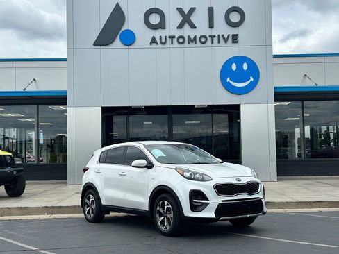 Used 2022 Kia Sportage LX AWD/4WD image 1