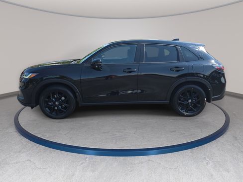 Used 2025 Honda HR-V Sport image 8