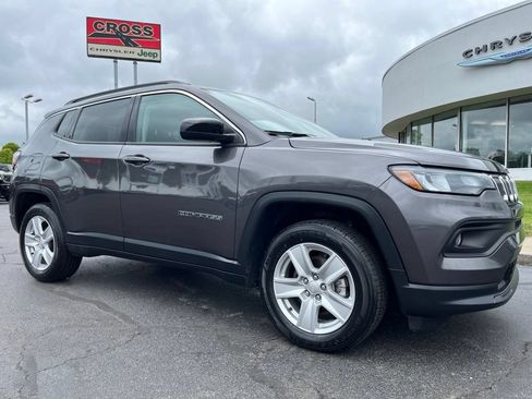 Used 2022 Jeep Compass Latitude w/ Convenience Group AWD/4WD image 58
