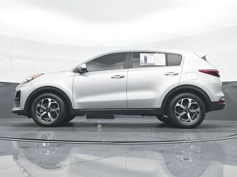 Used 2022 Kia Sportage LX image 17