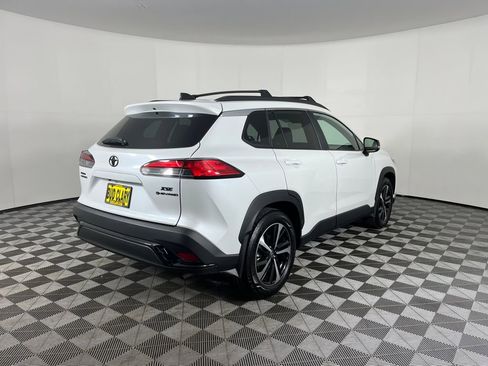 Used 2025 Toyota Corolla Cross AWD Hybrid image 6