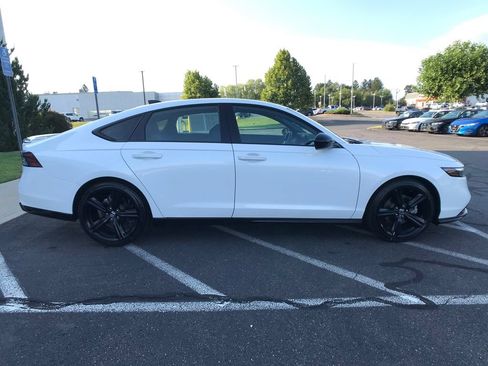 Certified 2025 Honda Accord Sport image 13