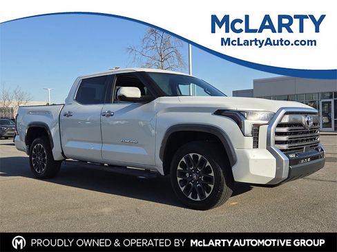 Used 2025 Toyota Tundra Limited image 1