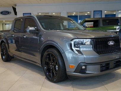 New 2025 Ford Maverick Lobo