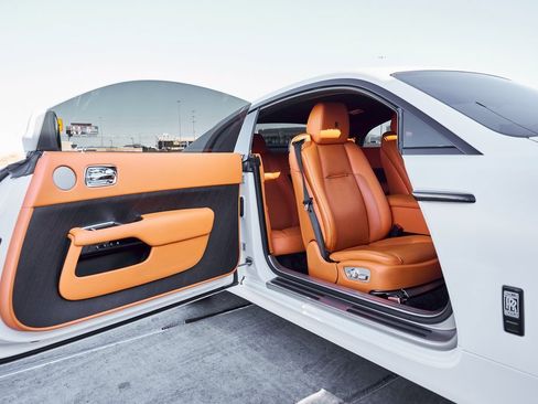 Used 2019 Rolls-Royce Wraith Base image 25