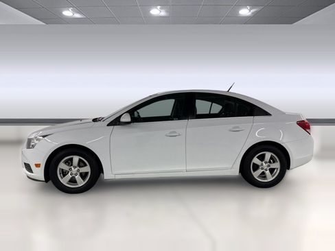 Used 2014 Chevrolet Cruze LT FWD image 2