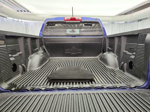 Used 2017 Chevrolet Colorado LT AWD/4WD image 26