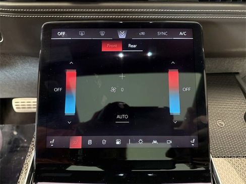 Used 2025 Cadillac Escalade V image 25