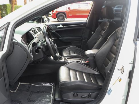 Used 2018 Volkswagen Golf R 4-Door AWD/4WD image 18