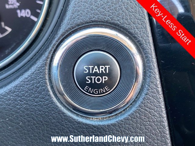 Used 2015 Nissan Rogue SV AWD/4WD image 24